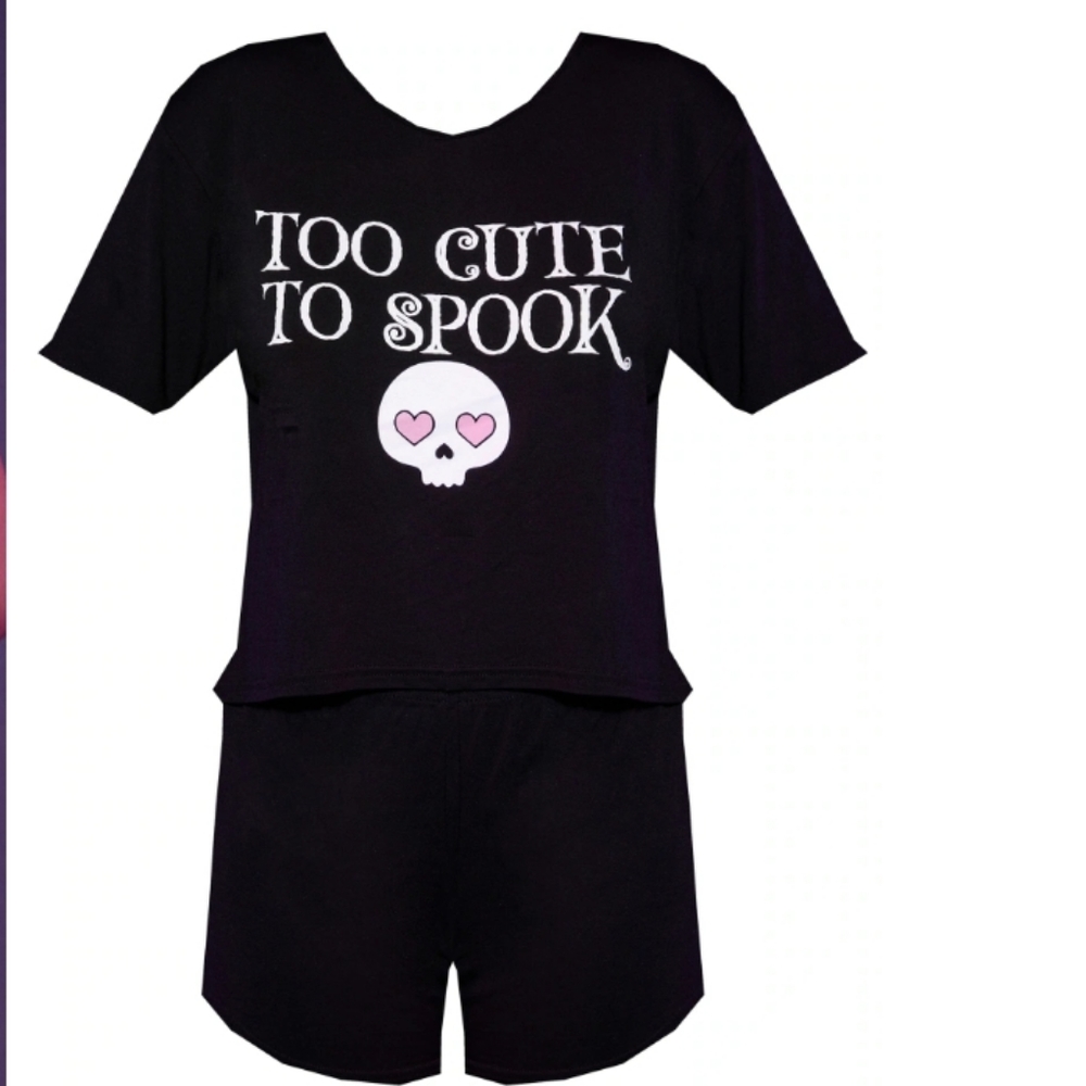 Pretty Little Thing Black Too Cute To Spook Shorts PJ Set Small